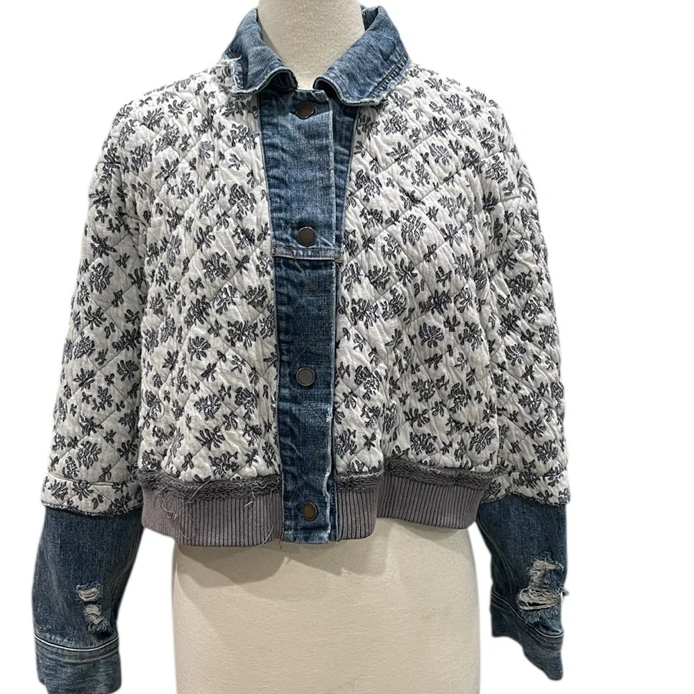 Free People Ditsy Denim Mixed Fabric Quilted Jacket SZ M / L Blue Off White - Picture 8 of 12